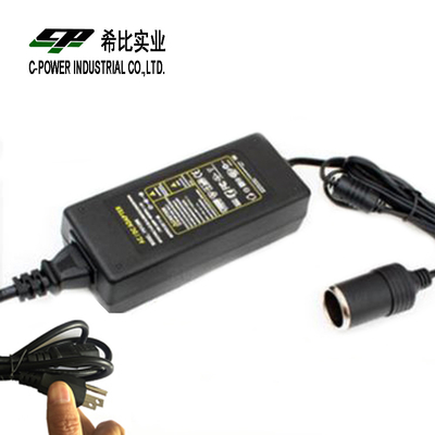 Adaptador de automóvil moderno de 60W DC 12V a AC 220V con conexión de escritorio 12VDC 5A Fuente de alimentación