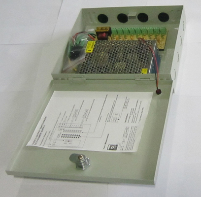 Caja de suministro de energía de CCTV 9CH 12V 5A DC Salida 60W Eficiencia 90% Frecuencia de salida 50/60Hz