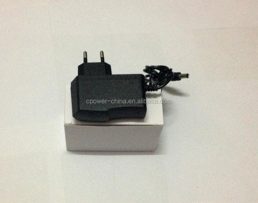 12V 1A 100-240V AC Adaptador de energía de enchufe de pared 5.5x2.1mm Opción de primera opción