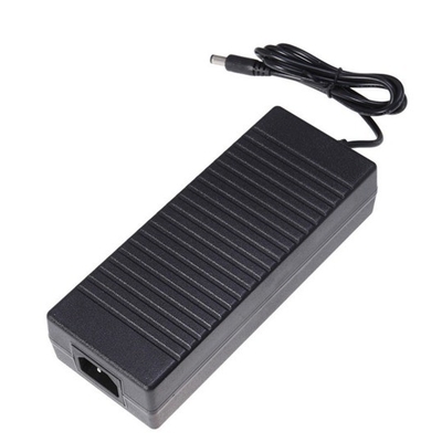 Tipo de escritorio Adaptador de corriente alterna con corriente de salida de 12V 10amp y tipo de salida de corriente continua