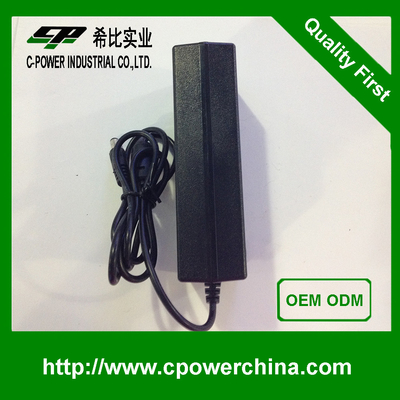Adaptador de corriente alterna de cargador certificado CE 19v 2a 3a 4a para portátil 100-240V 2A 50/60Hz