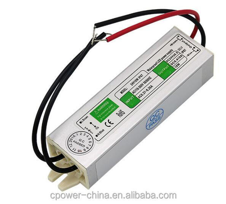10W-200W IP67 resistente al agua Transformador de luz LED controlador de alimentación con salida de corriente continua de 24v