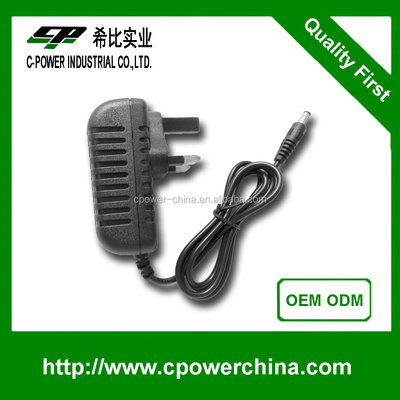 Cargador de adaptador de CA/CC con certificación CE y variaciones de salida CC de 3,2 V a 5,4 V