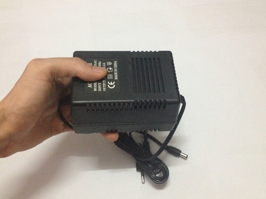 Transformador de salida AC 24V 24V 2A 3A Adaptador de alimentación para cámara de CCTV PTC 220V Entrada