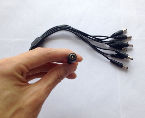 1 cable de separación masculino a 8 cables de separación femeninos para cámaras de CCTV de 5,5 mm/2,1 mm