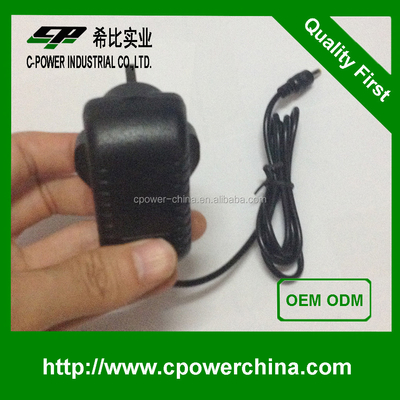 12V Voltado de salida Adaptador de energía AC DC Eficiencia del 90% para 110V 220V Fabricación
