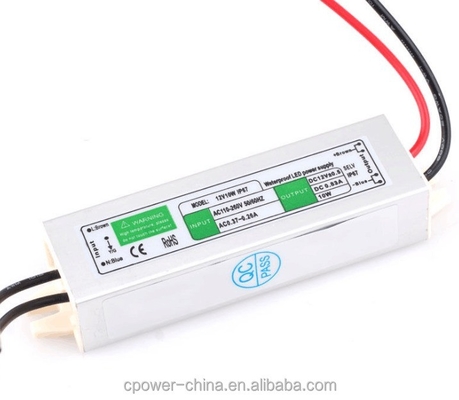 Fuente de alimentación LED a prueba de agua de 10 W para banda LED de 24 V de salida única Tipo 86% de eficiencia