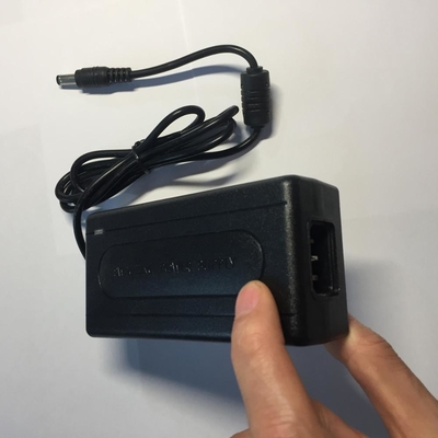 Escritorio 100 240V AC 12VDC 6Amp Adaptador 72W 12V de fuente de alimentación de salida de corriente 6A