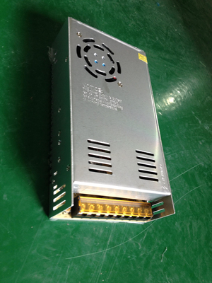 82% 360W 24V 15A 36V 10A Fuente de alimentación continua para el adaptador de convertidor de 12V 30A regulado con LED