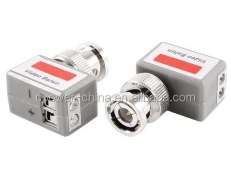Fácil de instalar CCTV Coaxial BNC Video y Power Balun Transceiver a CAT5 Ángulo recto