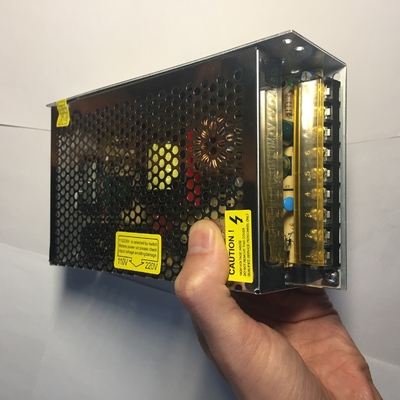 Buen PCB 10a 20a 30a Fuente de alimentación para CCTV LED a tensión de salida 24V Tipo de salida único