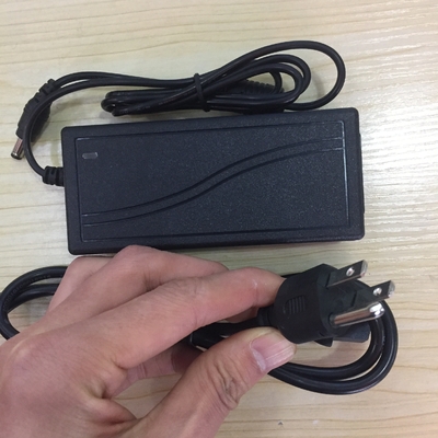 AC 100-240V Entrada 9V DC Tipo de salida Adaptador de energía para sus necesidades por C-Power