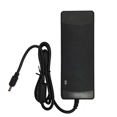 12VDC Voltado de salida Conexión de escritorio C-Power 100-240V AC 10A 120W Cargador de adaptador