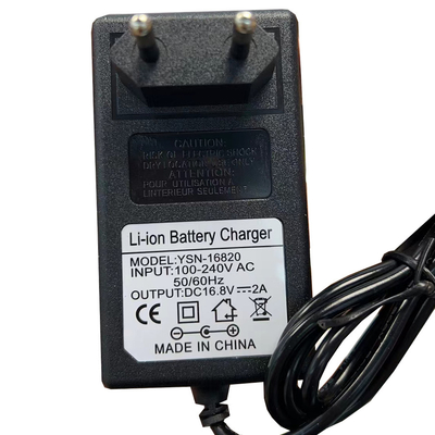 CE FCC ROHS certificado 16.8V 2A Cargador de batería de iones de litio para adaptador de alimentación C-Power
