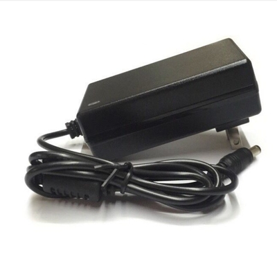 C-Power AC100-240V DC 20V 1A 20W Adaptador de energía de voltaje constante con una eficiencia del 85%