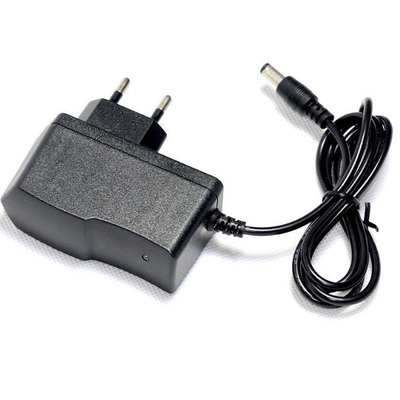 C-Power AC100-240V DC 3V 1A 3W Adaptador de energía con 85% de eficiencia y corriente de salida de 1000mA