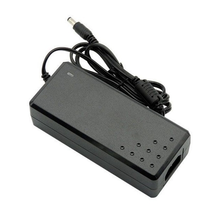Conexión de escritorio C-Power Voltage constante AC100-240V DC 15V 8A Adaptador de energía de 120W
