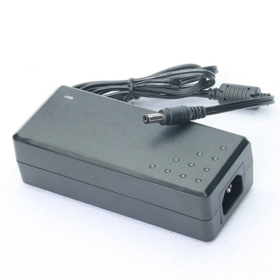 Conexión de escritorio C-Power Voltage constante AC100-240V DC 15V 8A Adaptador de energía de 120W