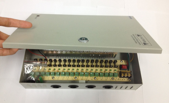 Caja de suministro de energía de 18 canales para cámara de circuito cerrado dentro de la tensión de entrada de 12V 10A DC