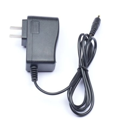 Alimenta tus dispositivos con el adaptador de CC de 7V 1A y eficiencia 85% Min