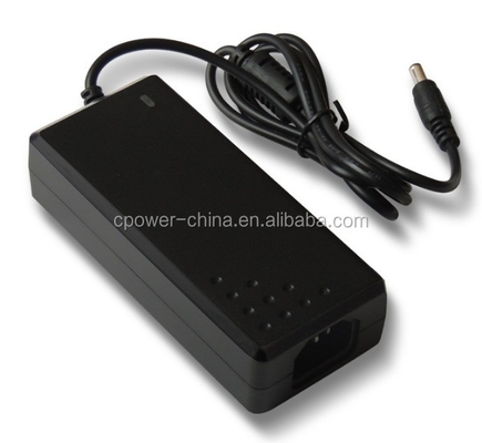 Adaptador de corriente AC/DC de 12 V 5 A 60 W de tensión constante C-Power con certificado CE