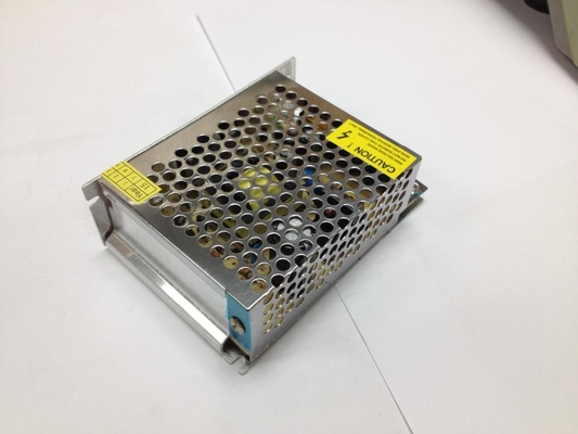 Fuente de alimentación de la cámara de CCTV de banda LED 24V 1A 24W con cortocircuito y protección contra el sobrecalentamiento