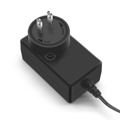 Adaptador de alimentación de viaje internacional de 24W Max Universal para montaje en pared AU 100-240V 12V 2A