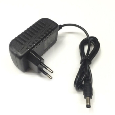 Competición Adaptador de potencia de salida de corriente continua de 8W para potencia C a entrada de AC100-240V