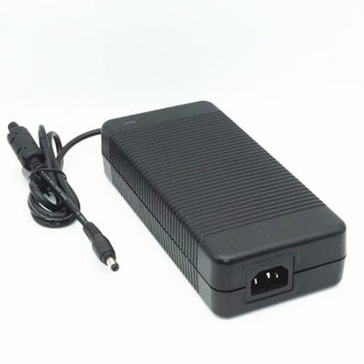 Adaptador de alimentación de escritorio de 12 V AC DC 12.5 A 12 V 10 A para EU AU UK EK Plug por C-Power ABS PC