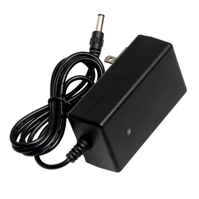 Cargador de baterías de iones de litio 18650 de 2A DC 12,6V 16,8V con entrada 100-240VAC 50/60HZ