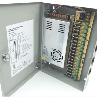 Energía eléctrica de salida múltiple de 18 puertos