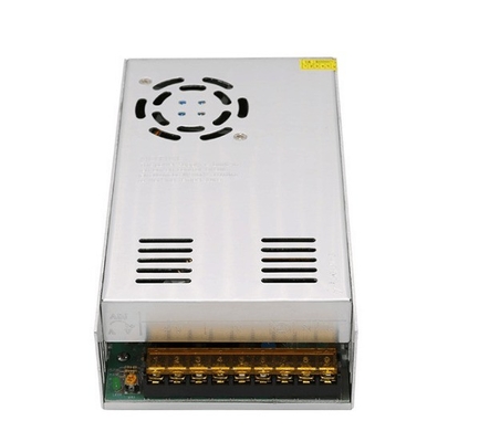 C-Power AC DC 12V 30A 360W 110V 220V Eficiencia de corriente de salida 86%