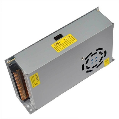Fuente de alimentación de interruptor de la carcasa de metal de potencia C 24V 10A 20A AC110V 220V DC 24V Eficiencia 86%